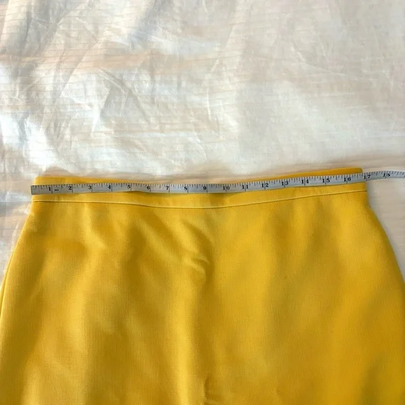 NWOT Ann Taylor Pencil Skirt | size 12P - Picture 7 of 8